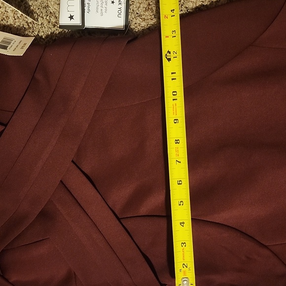 Formal dress - Picture 7 of 10